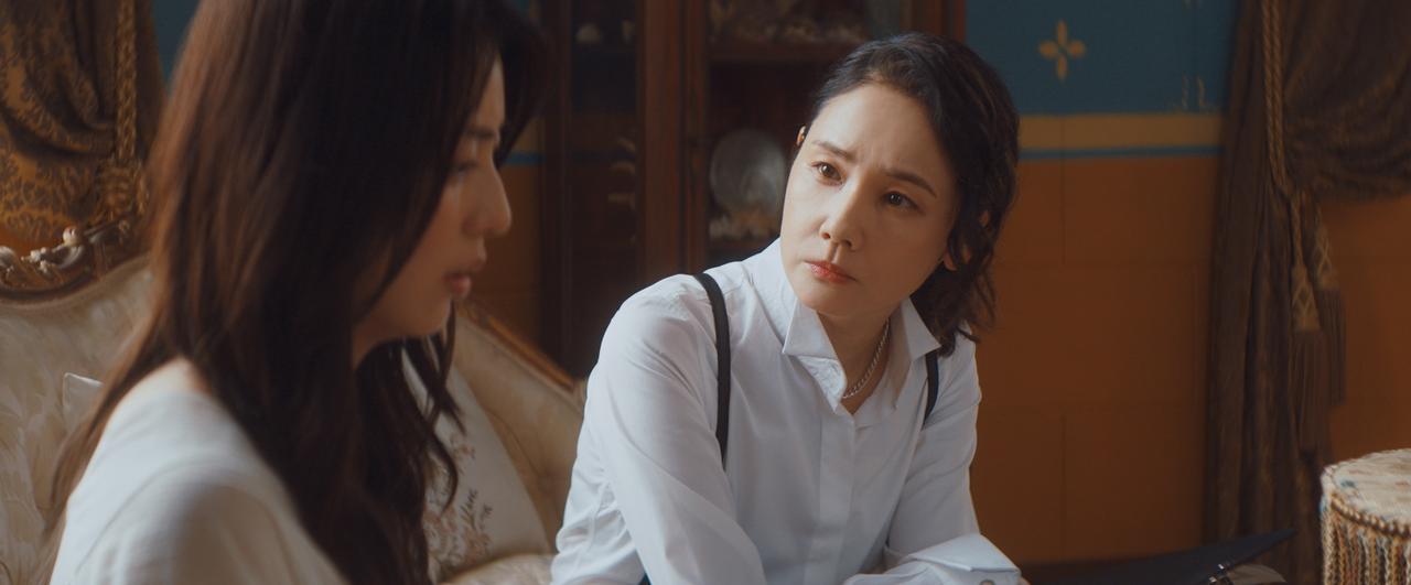 画像7: 『月がみている』フランスの美しい風景に彩られた場面写真9点一挙解禁！映画に触発された直木賞作家らによる短編アンソロジー発売決定