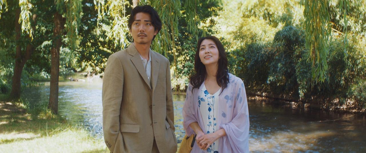 画像2: 『月がみている』フランスの美しい風景に彩られた場面写真9点一挙解禁！映画に触発された直木賞作家らによる短編アンソロジー発売決定