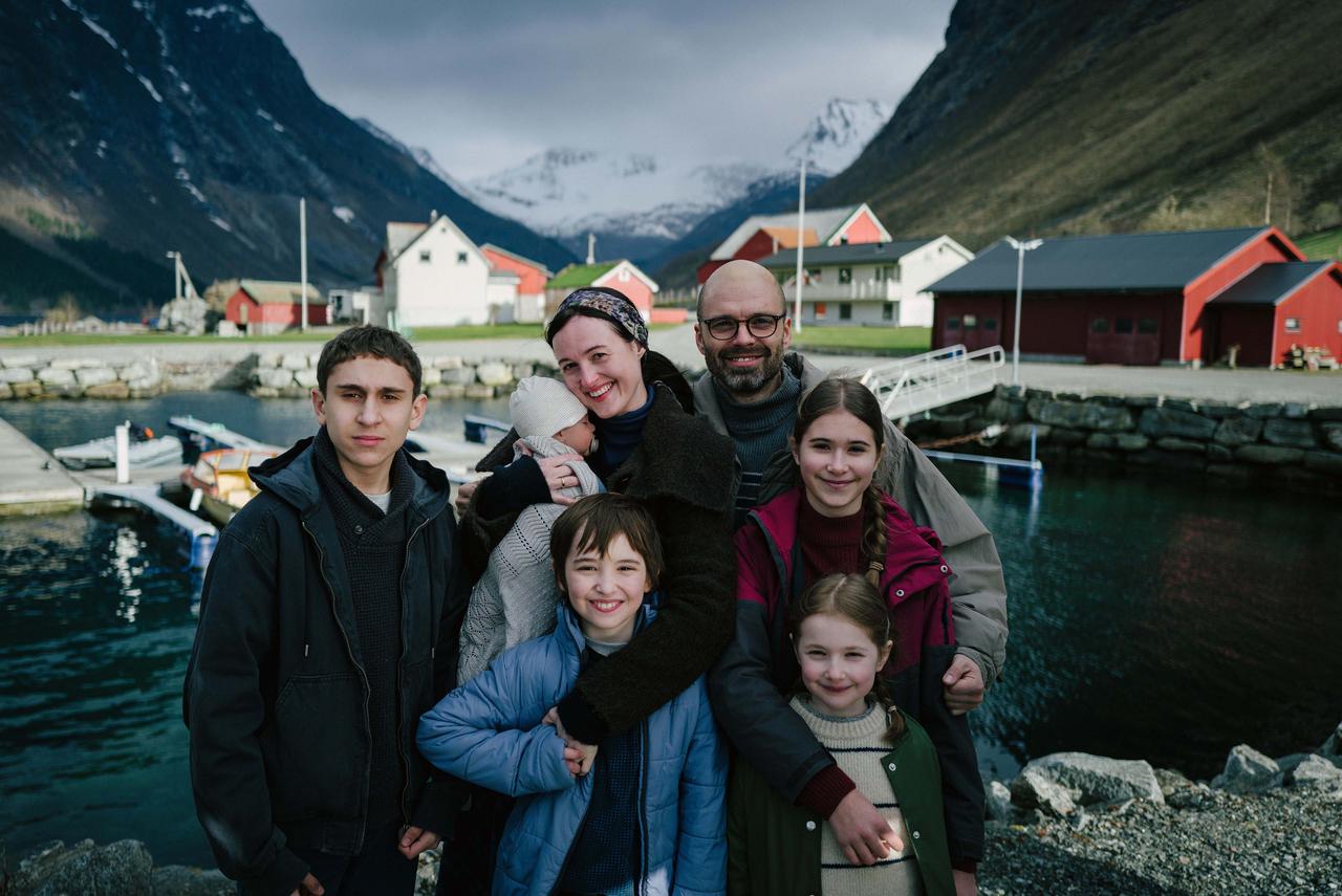 画像: 『Fjord』 © MOBRA FILM – WHY NOT PRODUCTIONS – EYE EYE PICTURES – FILM I VÄST – FILMGATE FILMS – GARAGEFILM INTERNATIONAL – SNOWGLOBE – AAMU FILM COMPANY –FRANCE 3 CINÉMA. ALL RIGHTS RESERVED.