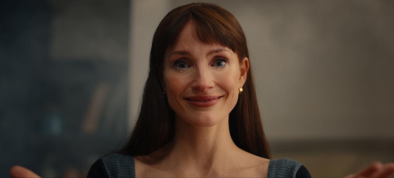 画像: 本当のママとアザー・マミーを演じ分けるジェシカ・チャステイン