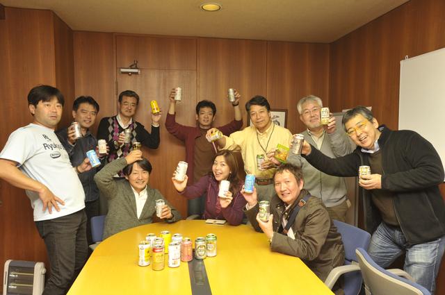 画像: ▲試飲した10名。