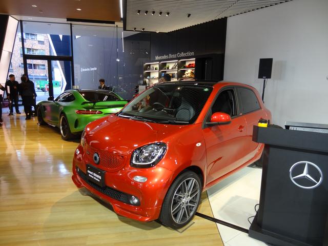 画像: smart BRABUS forfour Xclusive red limited。2016年12月に発表された期間限定モデル。