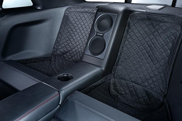 画像: キルティングクロスマット(写真はBose®サウンドシステム装着車)