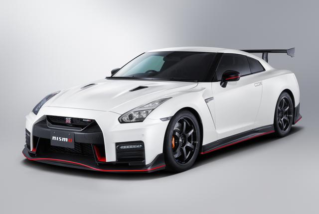 画像: ▲NISMO N Attack Package を装着した状態フロントビュー。