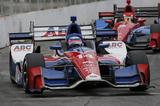画像: インディカー・シリーズで活躍する佐藤琢磨選手(写真は2016シーズン)