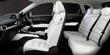 画像: 新型CX-5のインテリア。