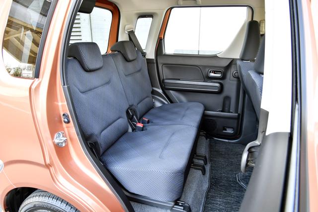 画像: ワゴンR ハイブリッドFZ(車両価格135万円)のリアシート。