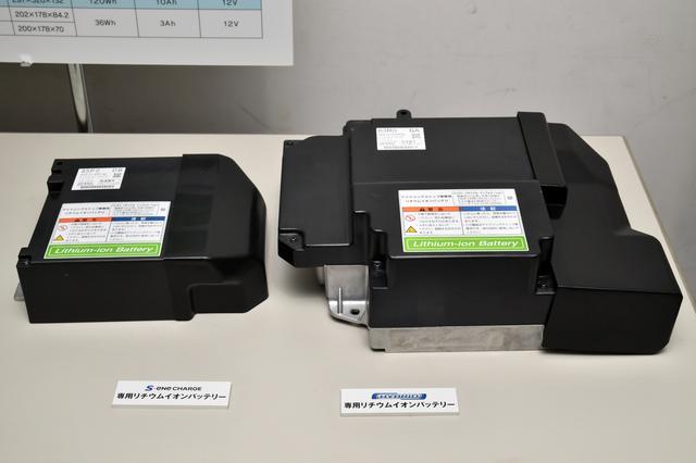 画像: 左が先代ワゴンR搭載のリチウムイオンバッテリー、右が新型ワゴンRのリチウムイオンバッテリー。