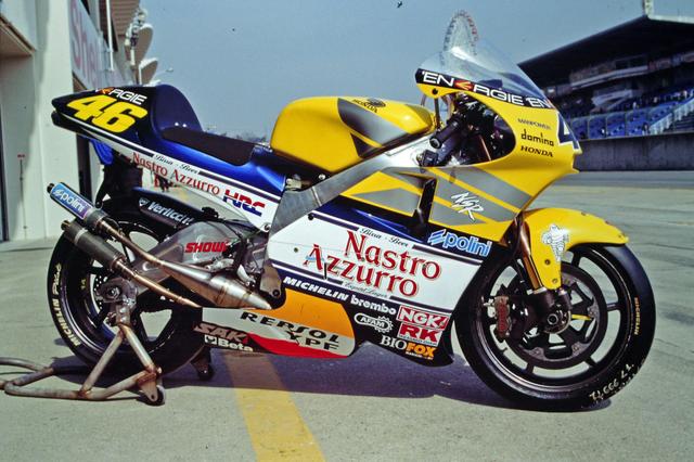 画像: ホンダ NSR500(2001年)