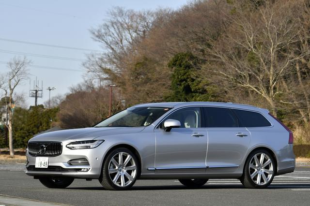画像: フロントグリルは往年の名車P1800をインスパイアしたデザインだ。