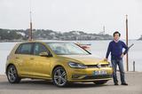 画像: ゴルフ1.5TSIブルーモーションテクノロジーとモータージャーナリストの河村康彦氏。