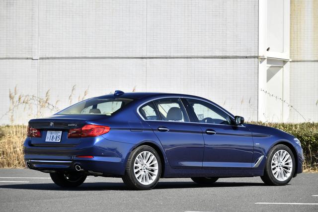 画像: リアコンビランプやサイドウインドーの形状など、BMWのアイデンティティを踏襲。