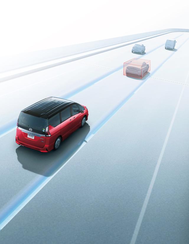 画像: ミニバンクラスとしては世界初となる同一車線自動運転技術「プロパイロット」をメーカーオプション設定。