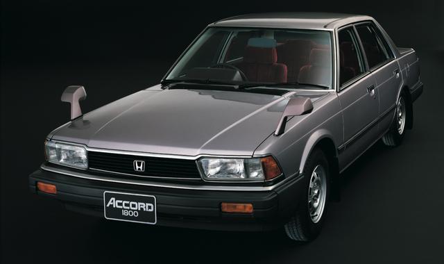 画像: 1981年に登場した 2代目アコード。ホンダ・エレクトロ・ジャイロケータはこのクルマとビガーの専用装備でした。