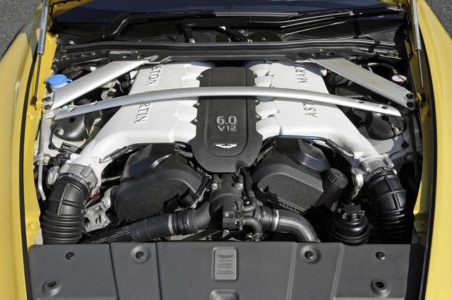 画像: 今や貴重な自然吸気の6L V12DOHCは、573ps/620Nmを発生。組み合わされるミッションは7速AMT。
