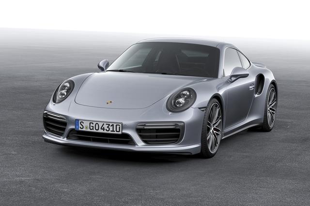 画像: ポルシェ911。台数の問題ではなく、ポルシェを代表するモデルであることはいつの世でも変わらない。
