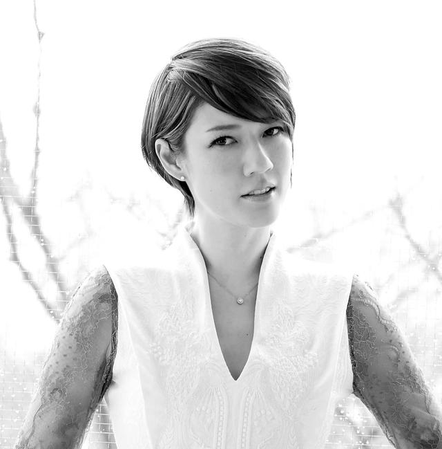 画像: スプツニ子!氏。現代美術家、 マサチューセッツ工科大学メディアラボ助教授、デザイン・フィクション研究室主宰。英国Victoria&Albertミュージアムや金沢21世紀美術館などに多くの作品を収蔵する。