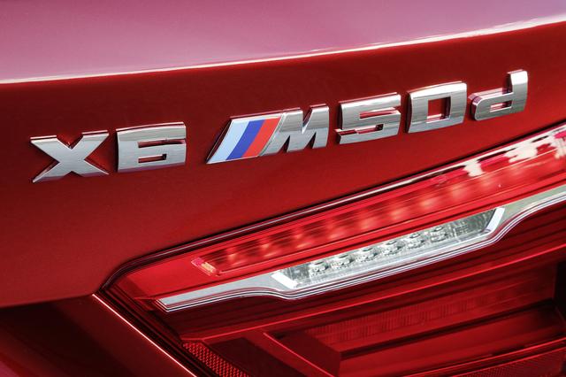 画像: BMW X6 M50dは直列6気筒の3Lツインターボディーゼルエンジンを搭載。