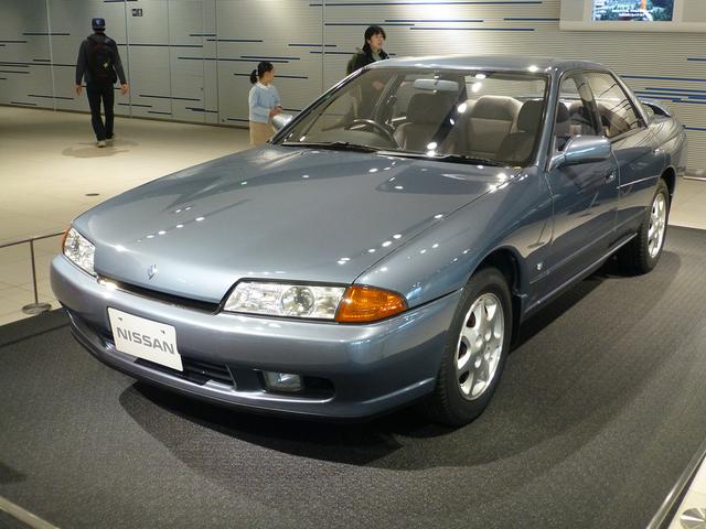画像: R32型スカイライン4ドアスポーツセダン GTS25 Type X-G(1993年)。