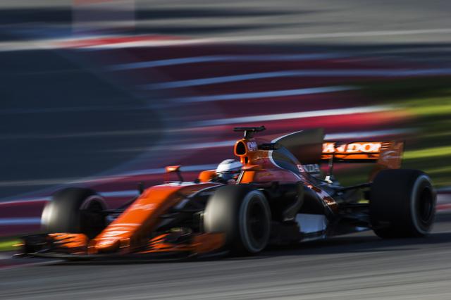 画像: McLaren-Honda (マクラーレン・ホンダ)の2017年モデル「MCL32」に、ブレーキキャリパー、マスターシリンダー、ブレーキバイワイヤ油圧ユニットを供給する。(写真はバルセロナでのテストシーン)