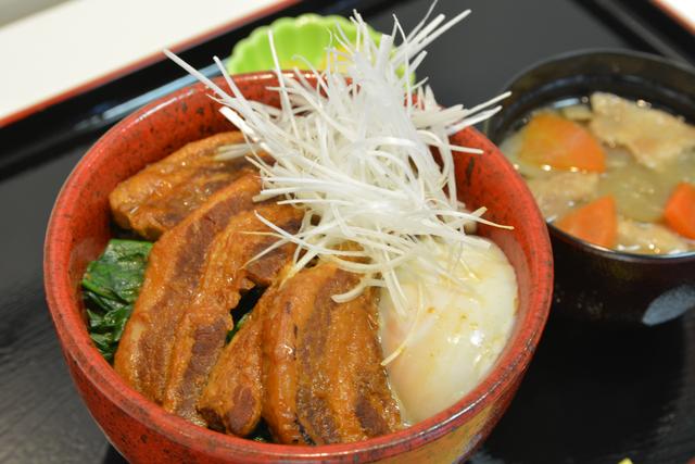 画像: 高坂SA(上り)「よりいポークのとろける角煮丼」
