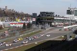 画像: ニュルブルクリンク24時間レースを前に行われたVLN1。レクサスRC200tは2LターボのSP3Tクラスで参戦。