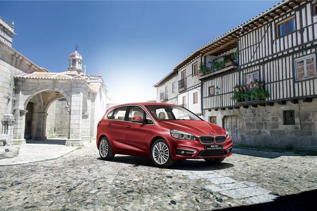 画像: 218d Active Tourer Selection