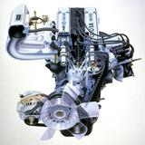 画像: 新開発の4A-GEUは名機と呼ばれた2T-G型の後継機的な位置づけ。4バルブ化されてさらにシャープな吹け上がりが素晴らしかった。最高出力は130馬力、最大トルクは15.2kgmとほどほどながら、扱いやすいシャシと相まって、実に気持ちの良いエンジンだった。
