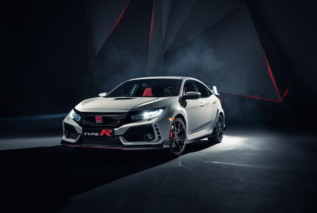 画像: こちらは先日、ジュネーブモーターショーで量産モデルが発表された「シビックタイプR」。
