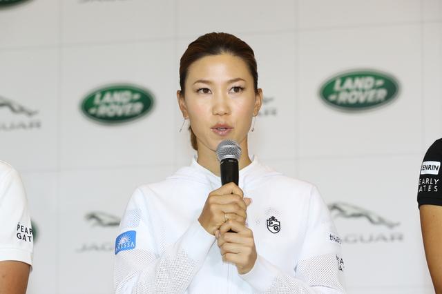 画像: 上田選手のコメント: 「この度、ジャガーのブランド・アンバサダーに就任でき、大変嬉しく思います。「F-PACE」の乗り心地も快適ですし、スタイリッシュなスタイルと内装が素晴らしく、ますますドライブすることが楽しみになりました。これからは、ジャガーのブランド・アンバサダーとしてクルマの魅力も伝えていきたいと思います」