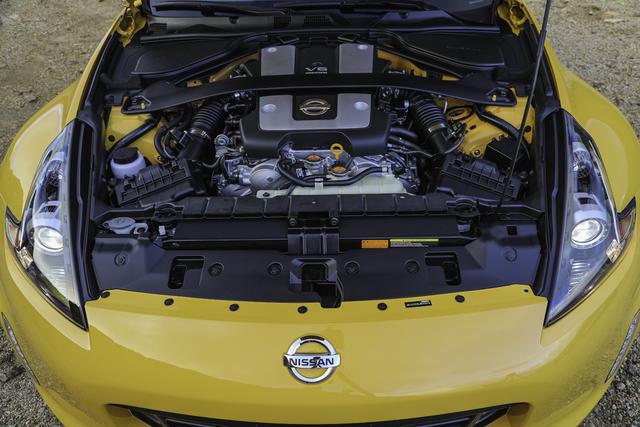 画像: エンジンはノーマルだが、マニュアル車には強化クラッチが採用されている。