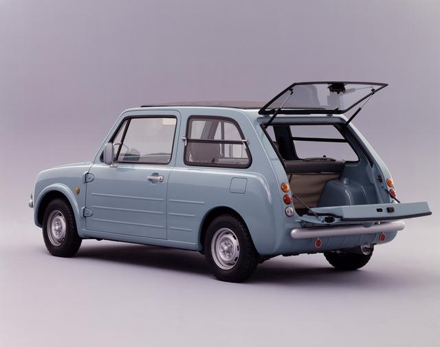画像: 1987年の第27回東京モーターショーで発表された日産パイクカーシリーズ第2弾がパオ。89年に市販化、こちらは期間限定車として登場し、最終的には5万台強が販売された。