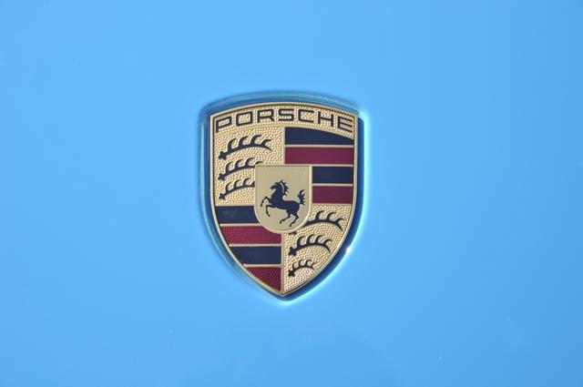 画像: ポルシェのエンブレムは、本拠地であるシュトゥットガルト市の紋章がベースになっている。
