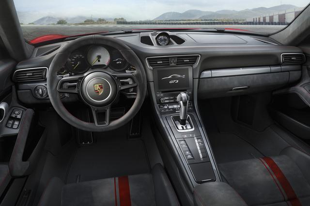 画像2: ポルシェ911 GT3。