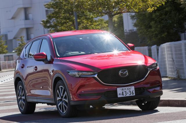 画像: CX-5の同乗試乗も実施。サーキットのライン取りを学ぶことができる。
