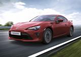 画像: 2) GT86。ハンドルの位置以外は、まんま国内仕様の86と同じですね。
