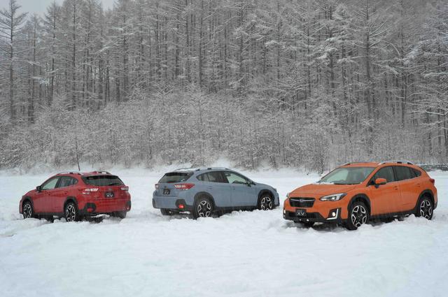 画像: 4月11日の試乗日は大雪に降られてしまいました! 4WDとはいえサマータイヤなので走れません。翌日はバッチリOKでしたが……。