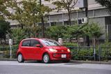 画像: ボンネット先端部に跳ね石による複数のチップ傷はあるが、ひんぱんに走り回っていることを考えれば、基本的なボディコンディションは上々である。