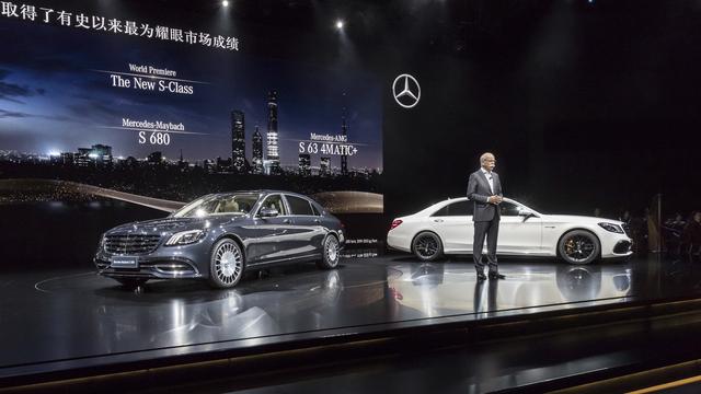 画像: メルセデスAMG S63 4マティックプラスには、4L V型8気筒ツインターボエンジンが搭載される。