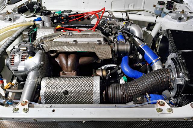 画像: セリカに搭載していた3S-GT改エンジンと4WDシステムが移植された。