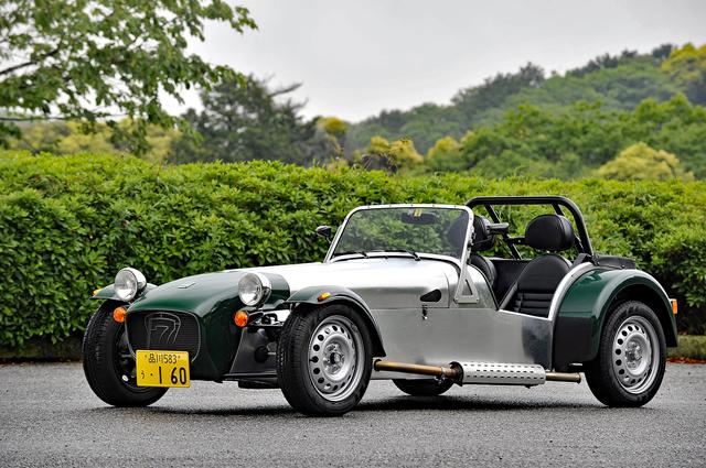 画像: スタイルは今までのセブンと基本的には変わらない。車重は500kgを切る490kgと超軽量!