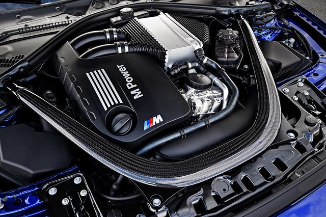 画像: 3L直列6気筒ターボエンジンを搭載する。エンジンサウンドもMモデル特有の音を奏でる。