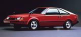 画像: 3代目セリカ(A60系)は1981年7月にデビュー。ボディタイプはノッチバッククーペとリフトバック(写真)。ポップアップ式のヘッドランプから通称「ヒラメ」と呼ばれた。