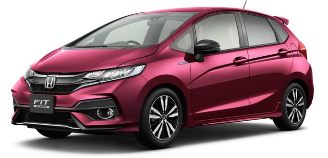 画像: 新型のハイブリッドSパッケージ。ボディカラーは新色のルージュアメジストメタリックだ。