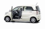 画像: 「N-WGN(エヌ ワゴン)」の助手席回転シート車