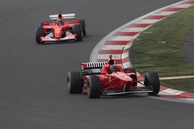 画像: フェラーリF1マシンのデモンストレーション走行も行われる。