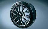 画像: 19インチアルミホイール&245/35R19タイヤ