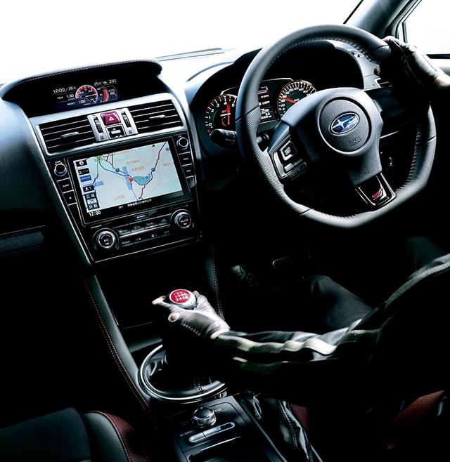 画像: WRX STI タイプS (アドバンスドセイフティパッケージはメーカー装着オプション/ナビゲーションシステムはディーラー装着オプション)