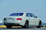 画像: フライングスパーも全モデルが4WDである。