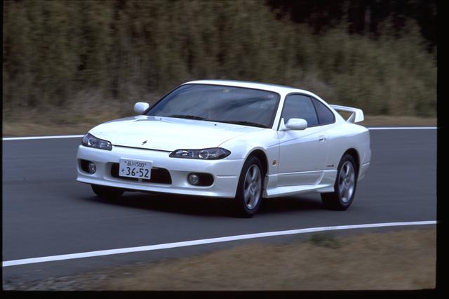画像: 「spec.R」に搭載された SR20DET は最高出力250ps/6400rpm、最大トルク28.0kgm/4800rpmを発生。